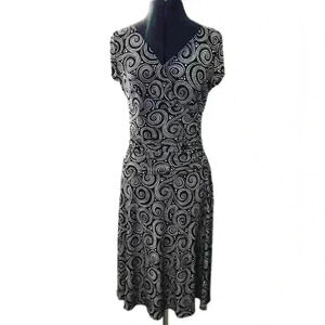 GH Bass & Co Black White Dotted Paisleys Stretch Tummy Control  Women 6